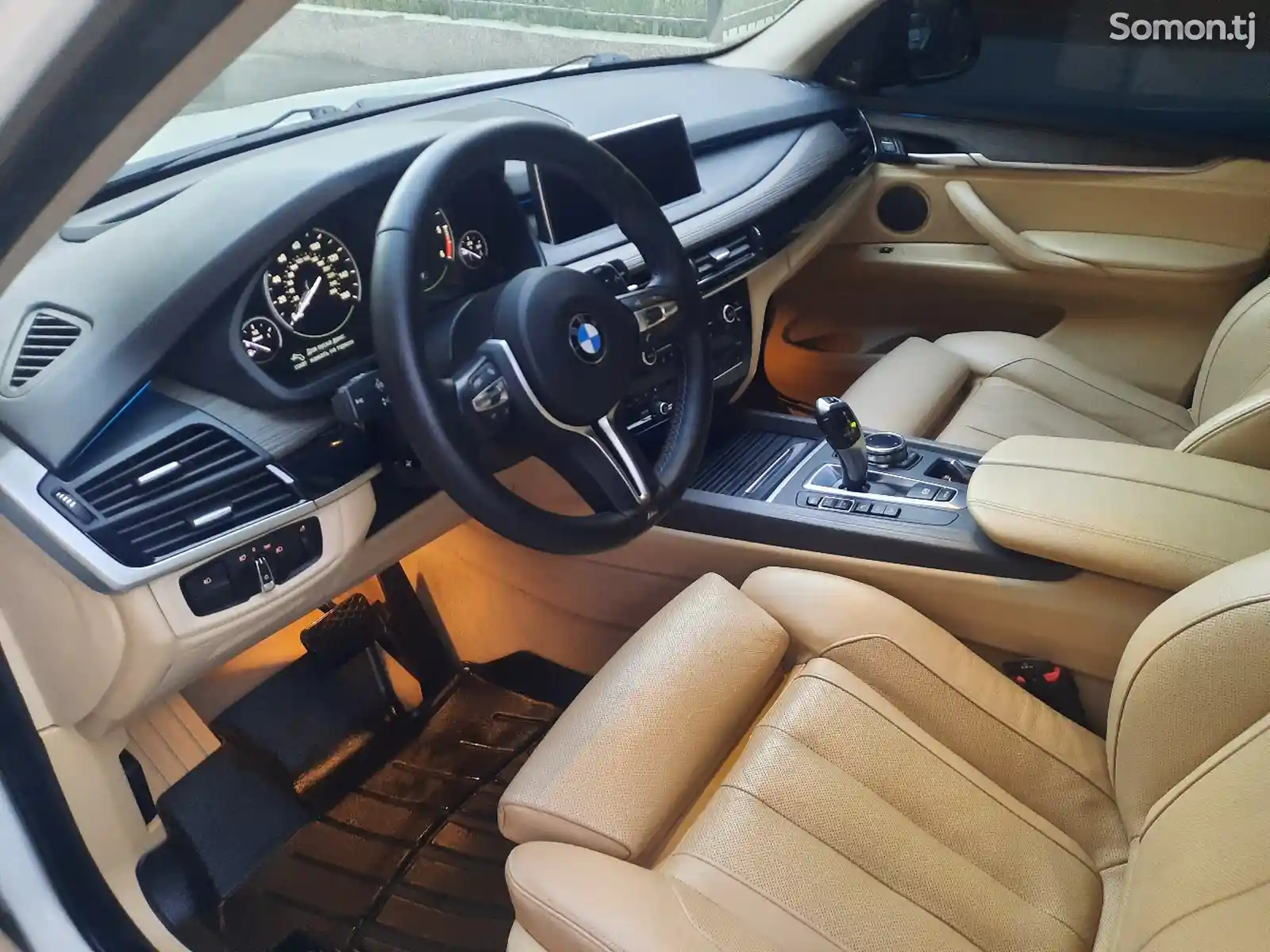 BMW X5, 2015-8