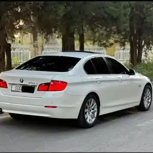 BMW 5 series, 2011