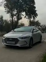 Hyundai Elantra, 2017-2