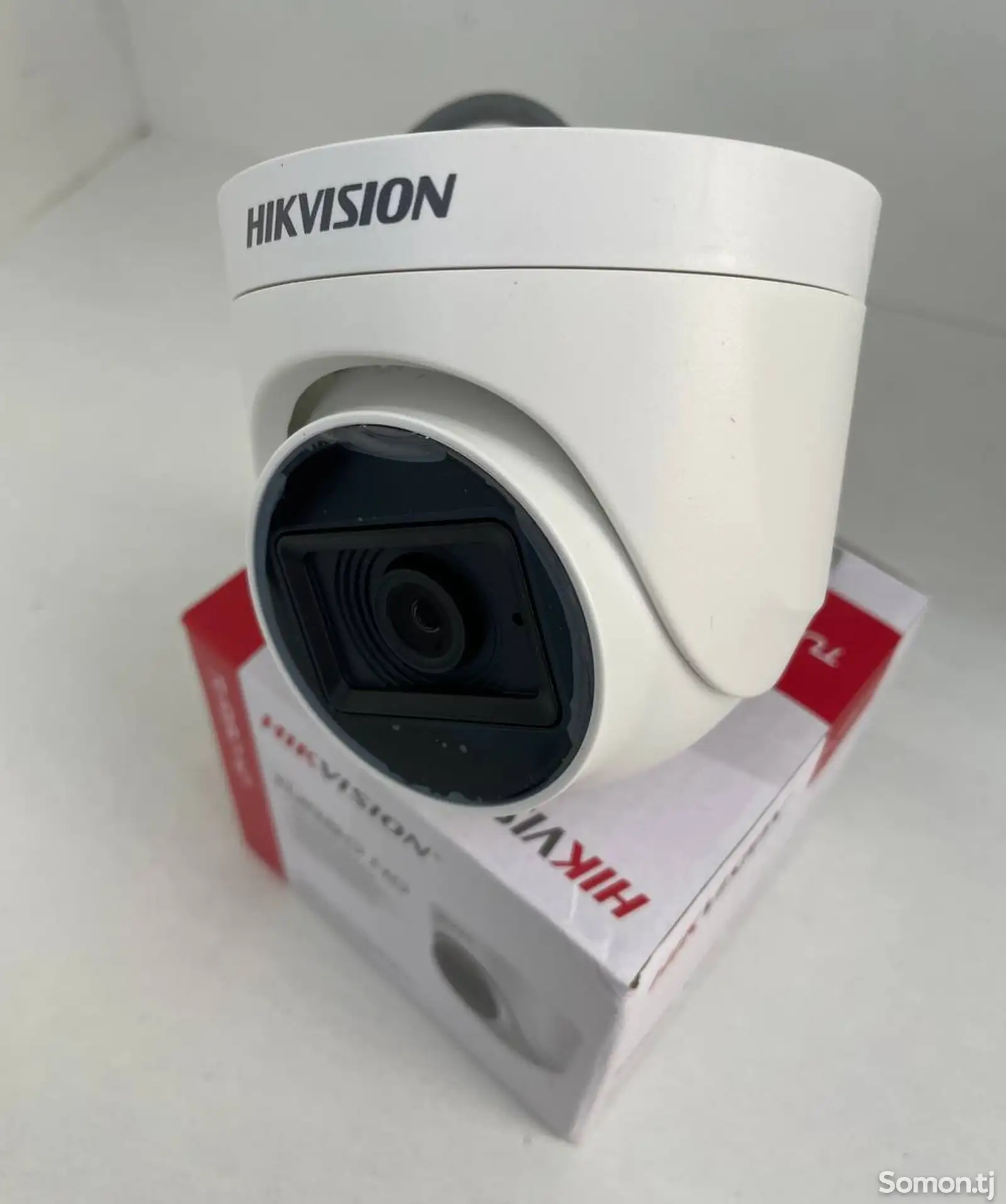 Аналоговая камера Hikvision DS-2CE76HOT-ITPFS