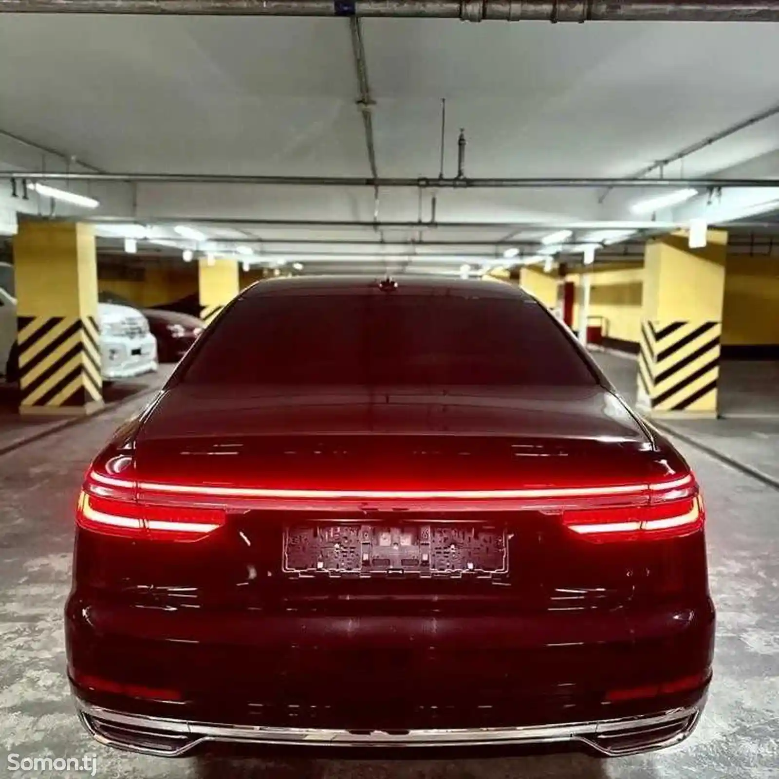 Audi A8, 2021-8