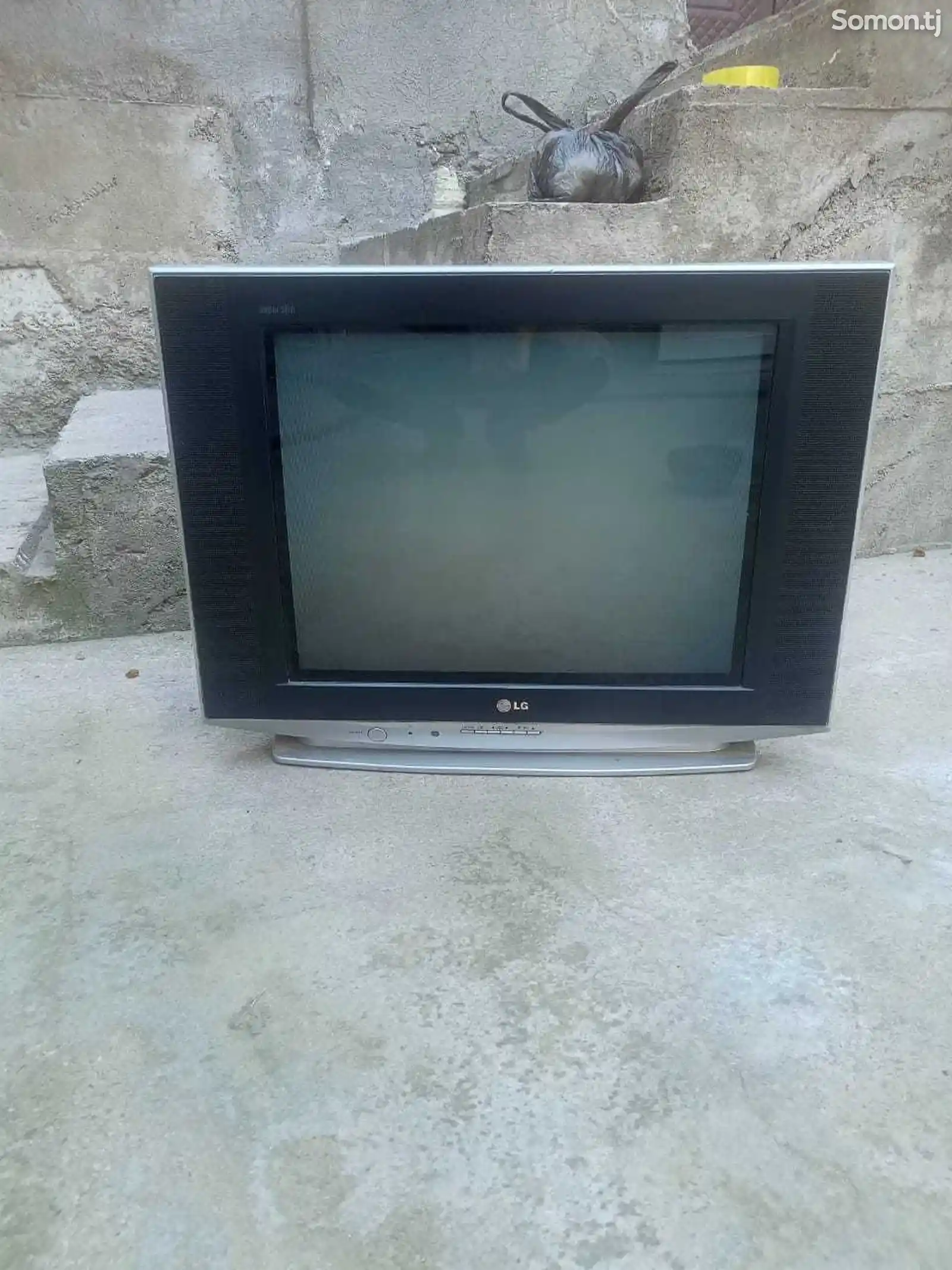 Телевизор LG-3