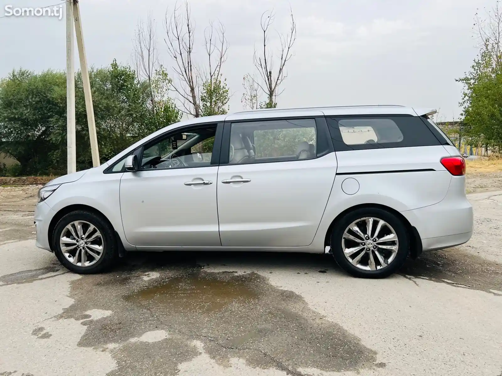 Kia Carnival, 2017-4