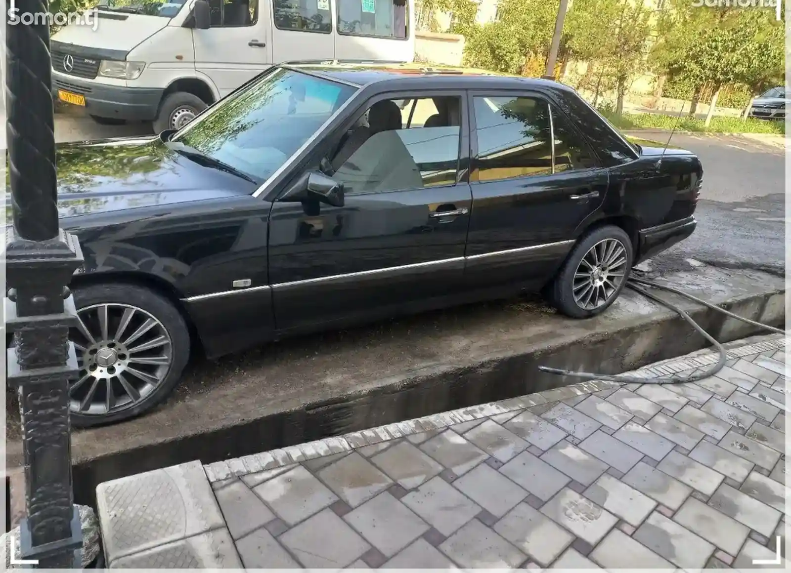 Mercedes-Benz W124, 1990-3