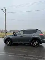 Toyota RAV 4, 2018-4