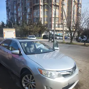 Toyota Camry, 2012