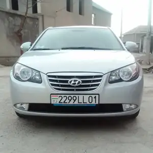 Hyundai Avante, 2010