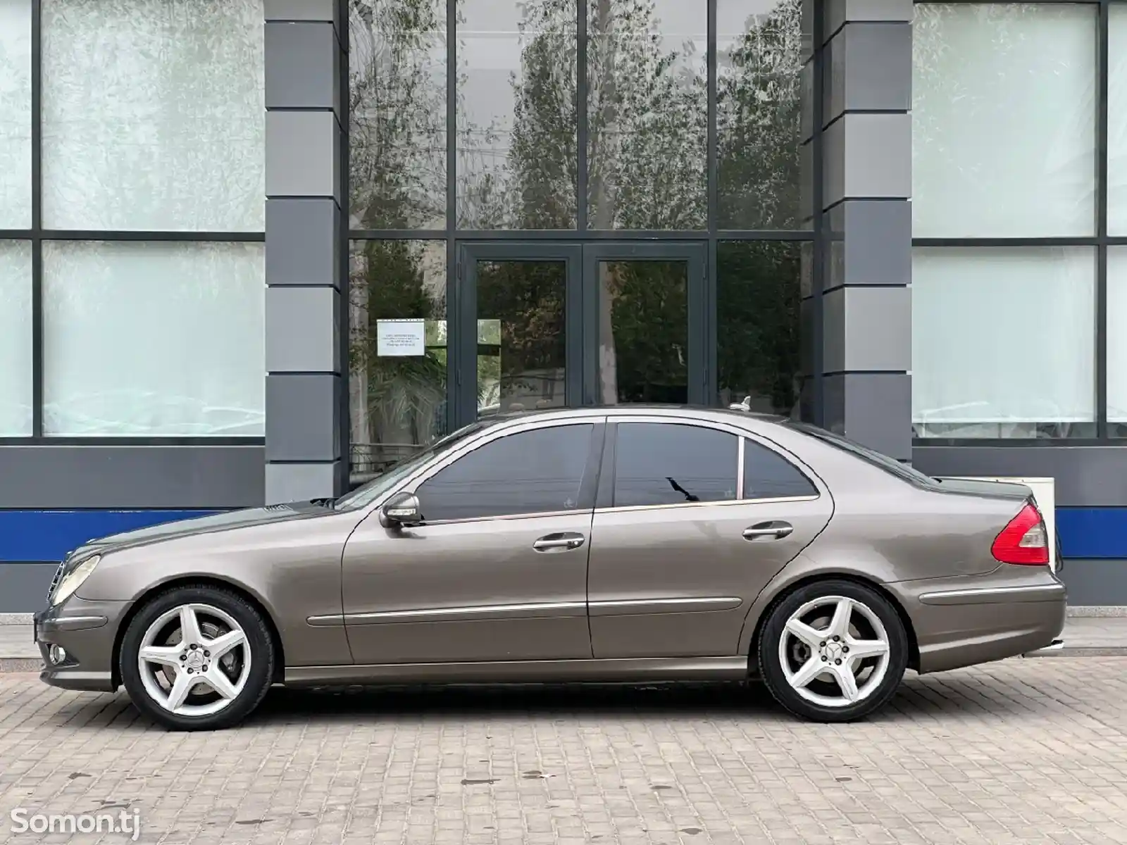 Mercedes-Benz E class, 2009-3