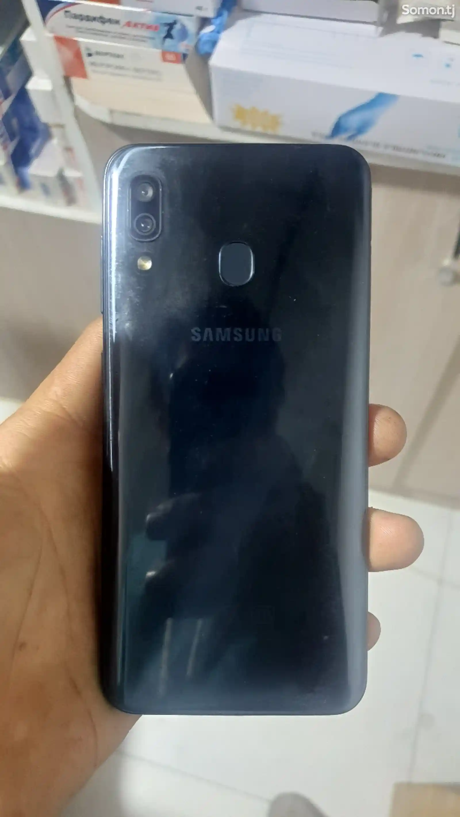 Samsung Galaxy A30-1