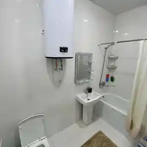 3-комн. квартира, 10 этаж, 65 м², Ашан