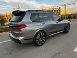 BMW X7, 2023-7