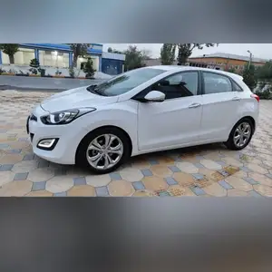 Hyundai i30, 2012