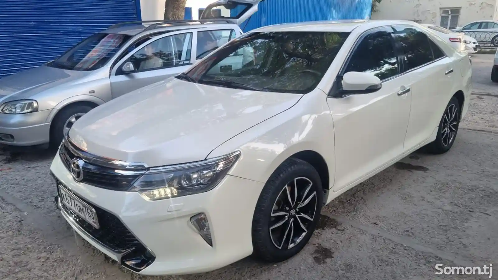 Toyota Camry, 2017-11