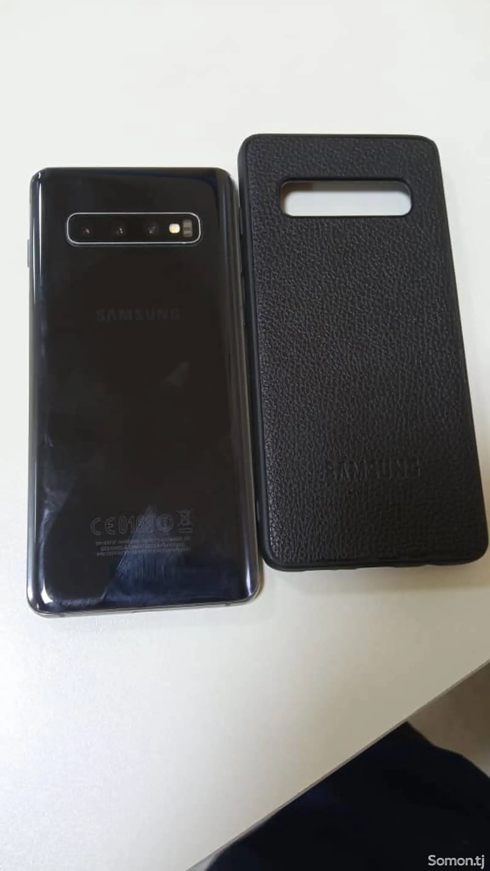 Samsung Galaxy S10-1