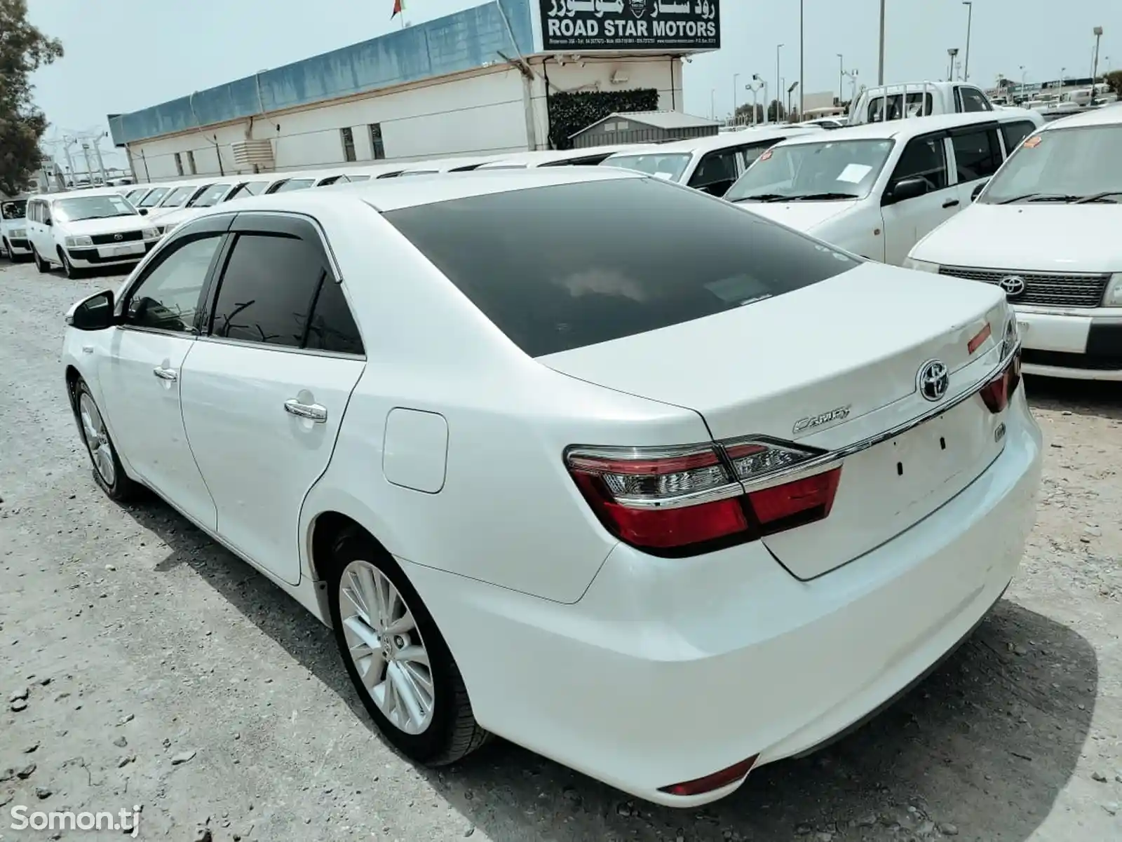 Toyota Camry, 2015-1