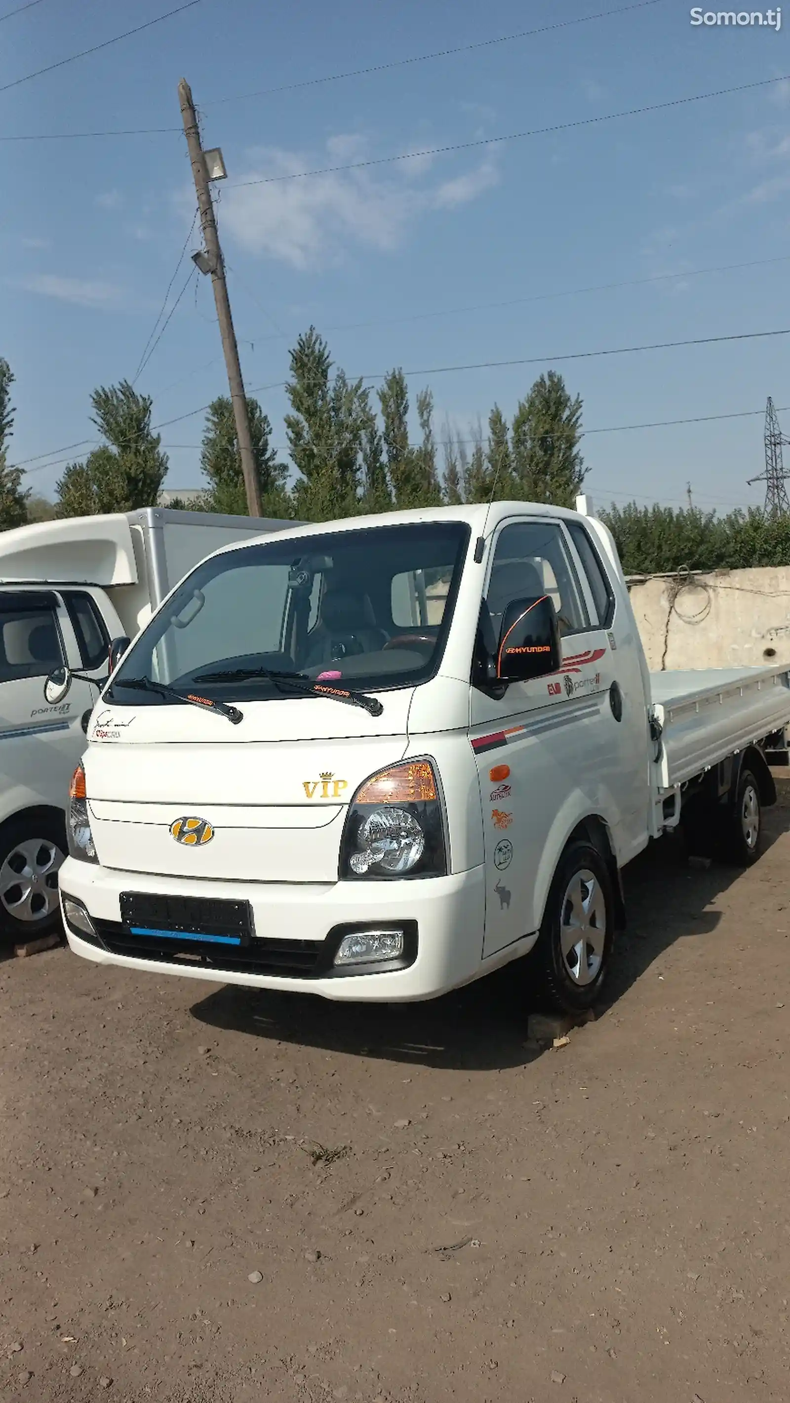 Бортовой автомобиль Hyundai Porter, 2015-1