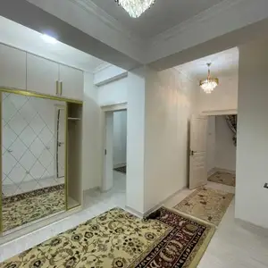 2-комн. квартира, 4 этаж, 67м², Фирдавси