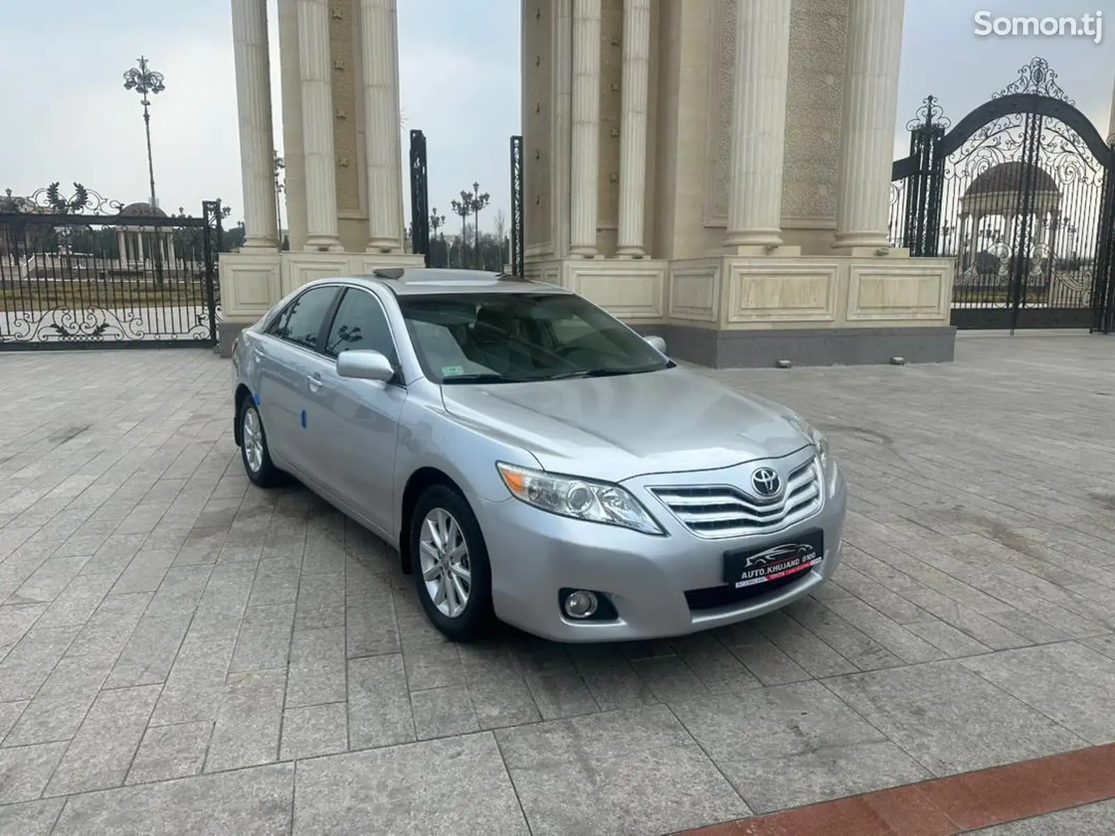 Toyota Camry, 2010-1