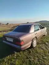 Mercedes-Benz W124, 1993-8