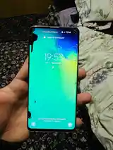 Samsung Galaxy S10-2