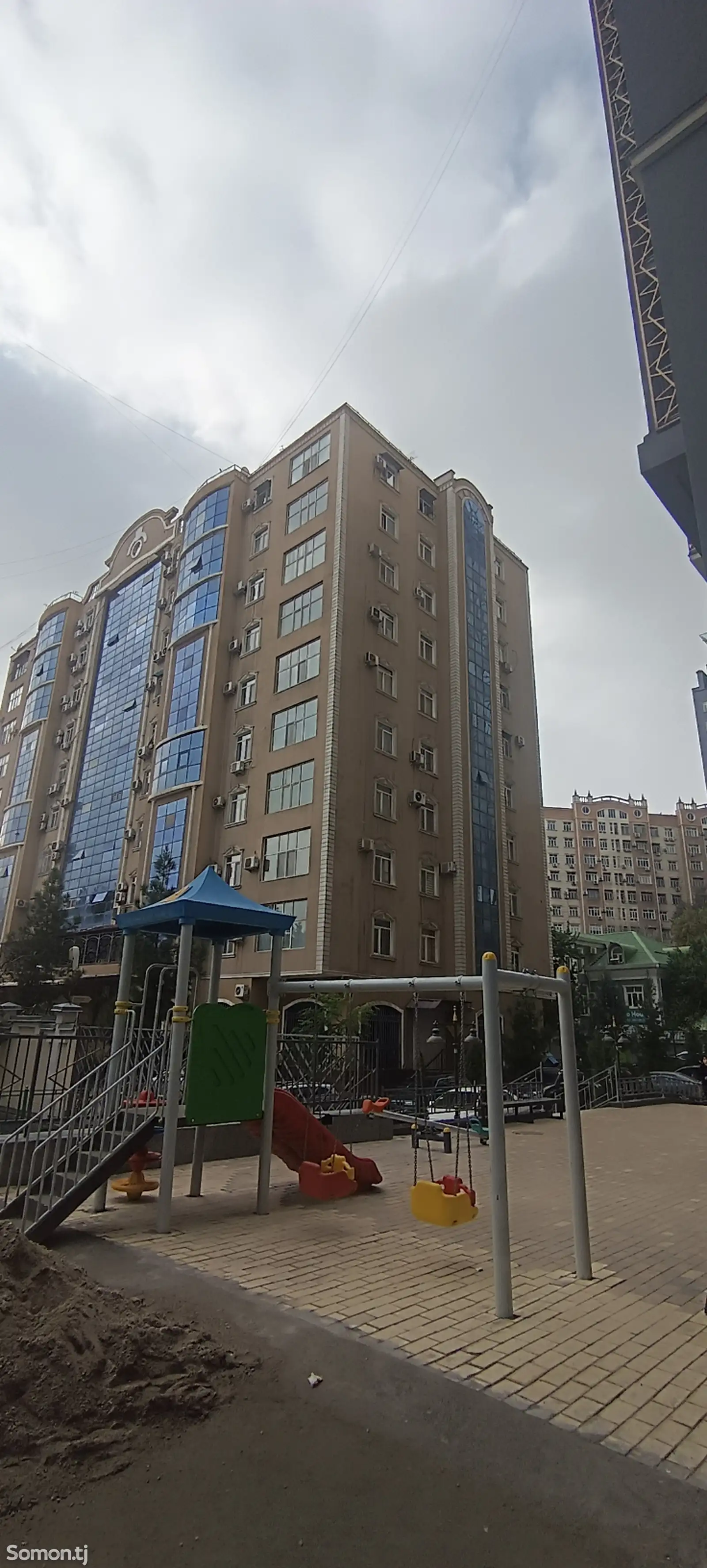 3-комн. квартира, 4 этаж, 137 м², Овир-3