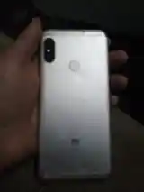 Телефон Xiaomi-2