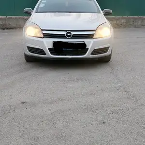 Opel Astra H, 2004