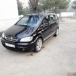 Opel Zafira, 2004