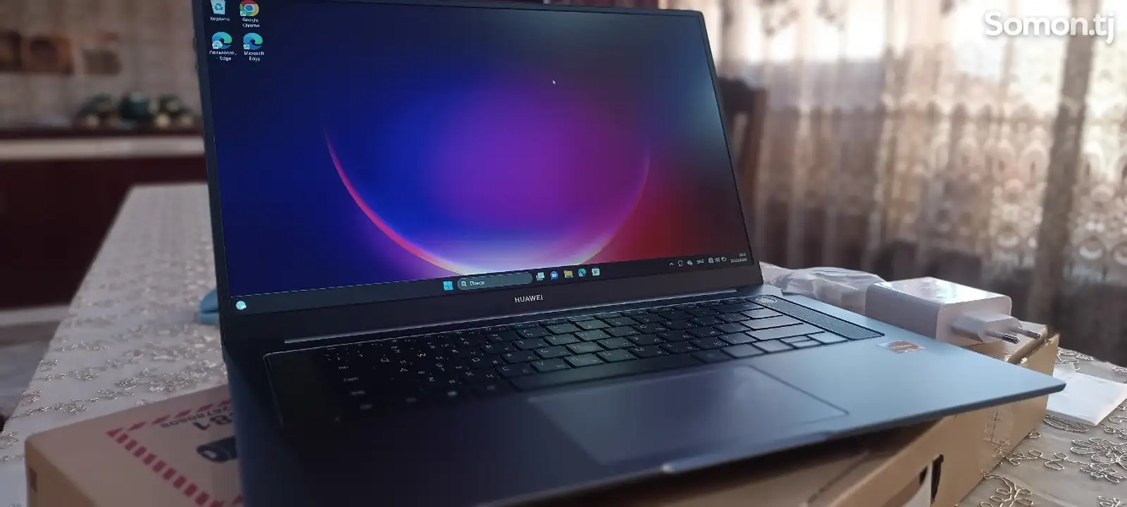 Huawei MateBook D16 AMD-10