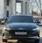 Hyundai Elantra, 2022-3