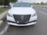 Toyota Crown, 2014-2