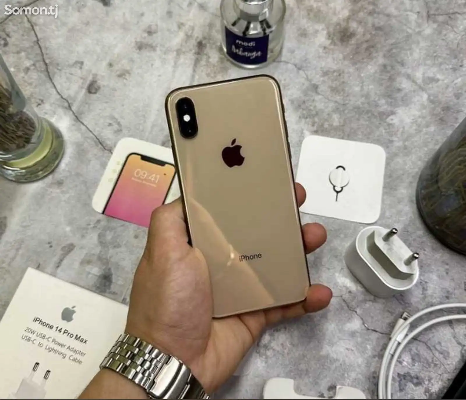 Apple iPhone Xs, 64 gb, Gold-1