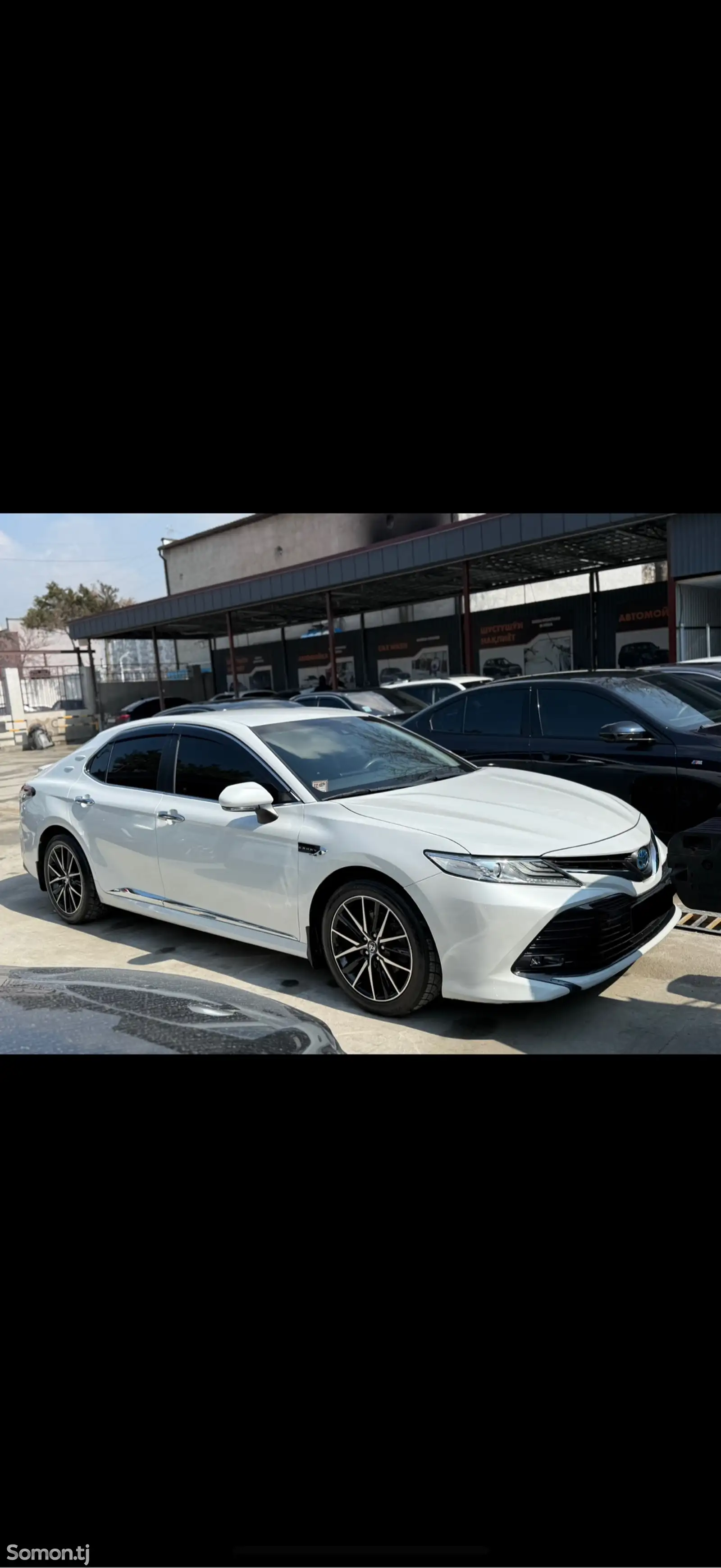 Toyota Camry, 2018-1