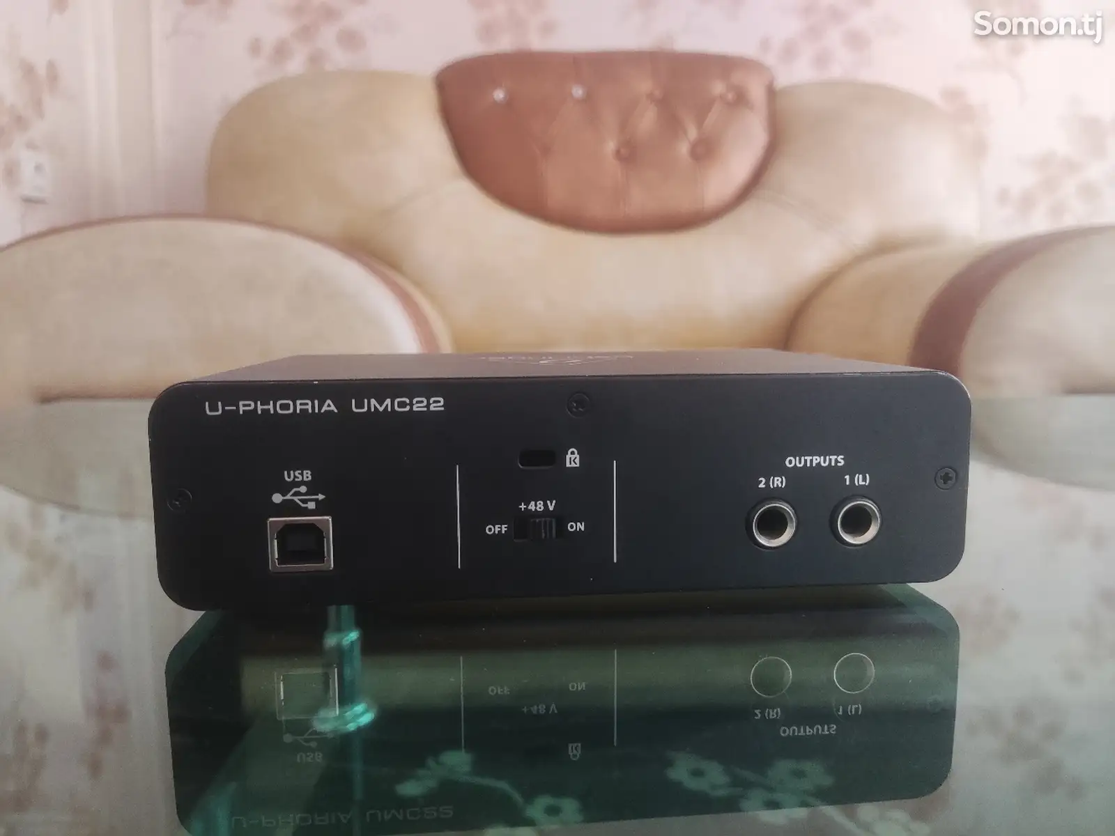 Звуковая карта Behringer U-Phoria UMC22-2