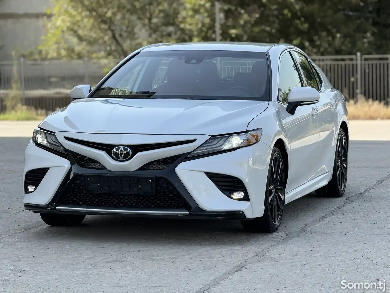 Toyota Camry, 2019-10