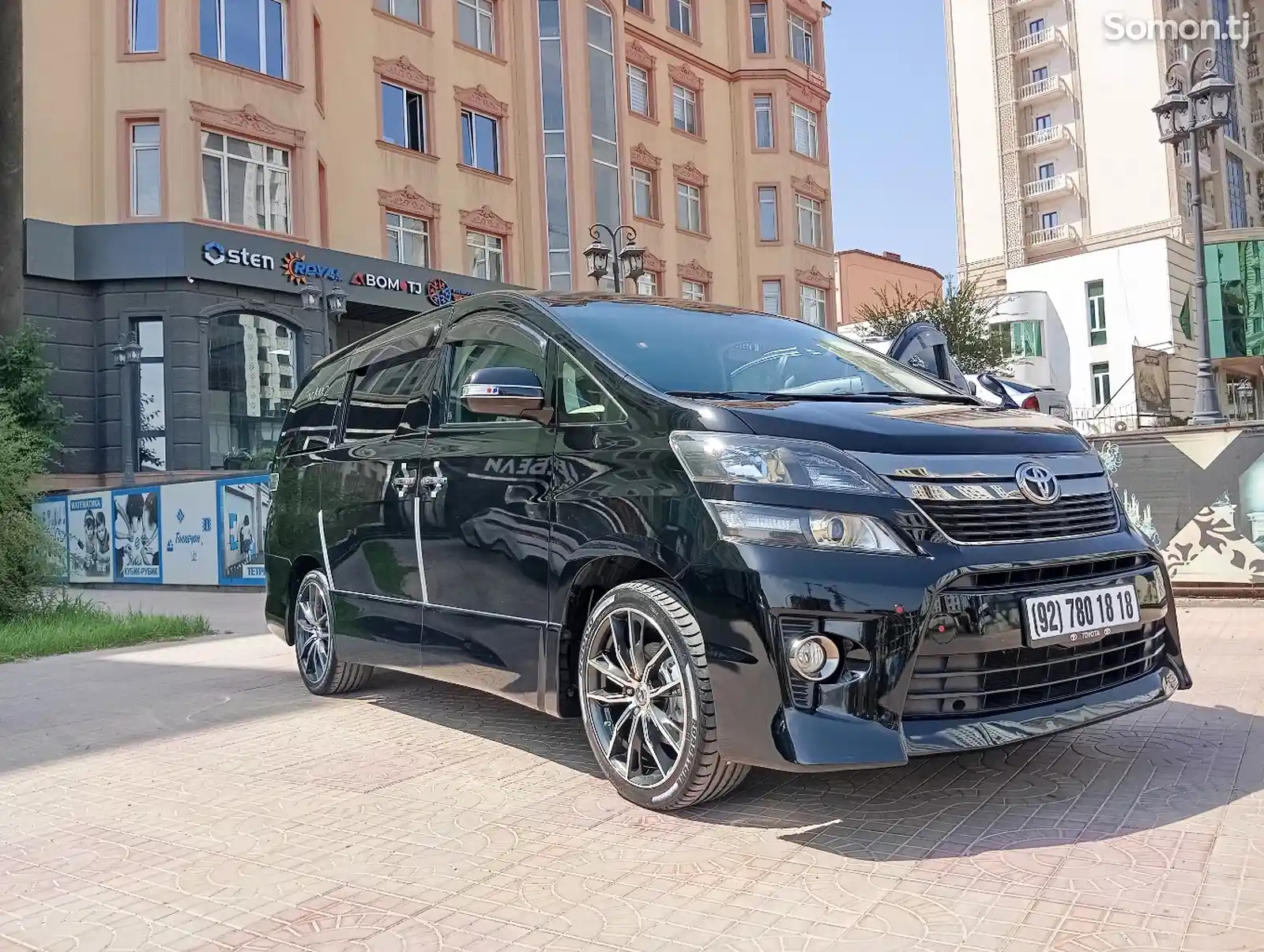 Toyota Vellfire, 2015-6