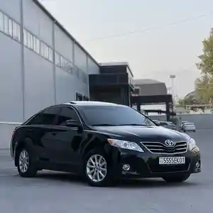 Toyota Camry, 2010