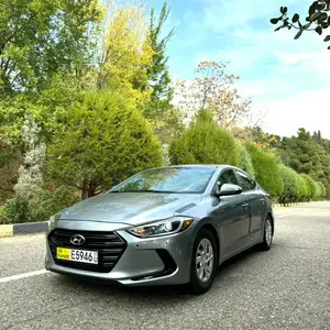 Hyundai Elantra, 2018