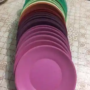 Тарелки пластмассовые