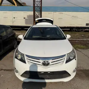 Toyota Avensis, 2015