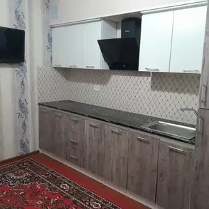 2-комн. квартира, Цокольный этаж, 42 м², 19мкр