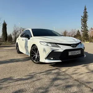 Toyota Camry, 2020