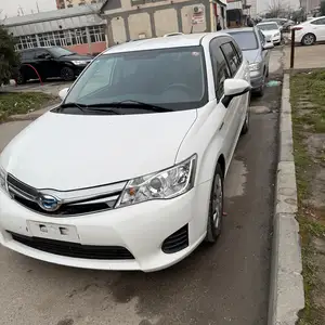 Toyota Fielder, 2015