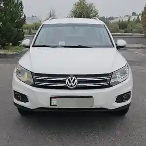 Volkswagen Tiguan, 2013