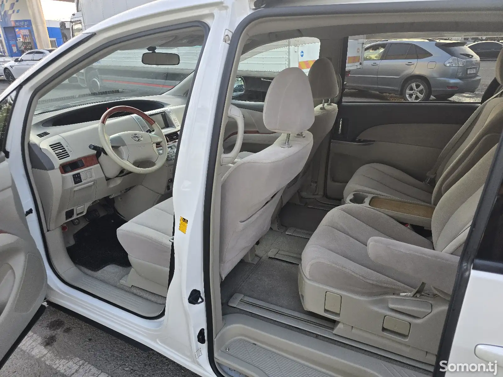 Toyota Estima, 2008-12