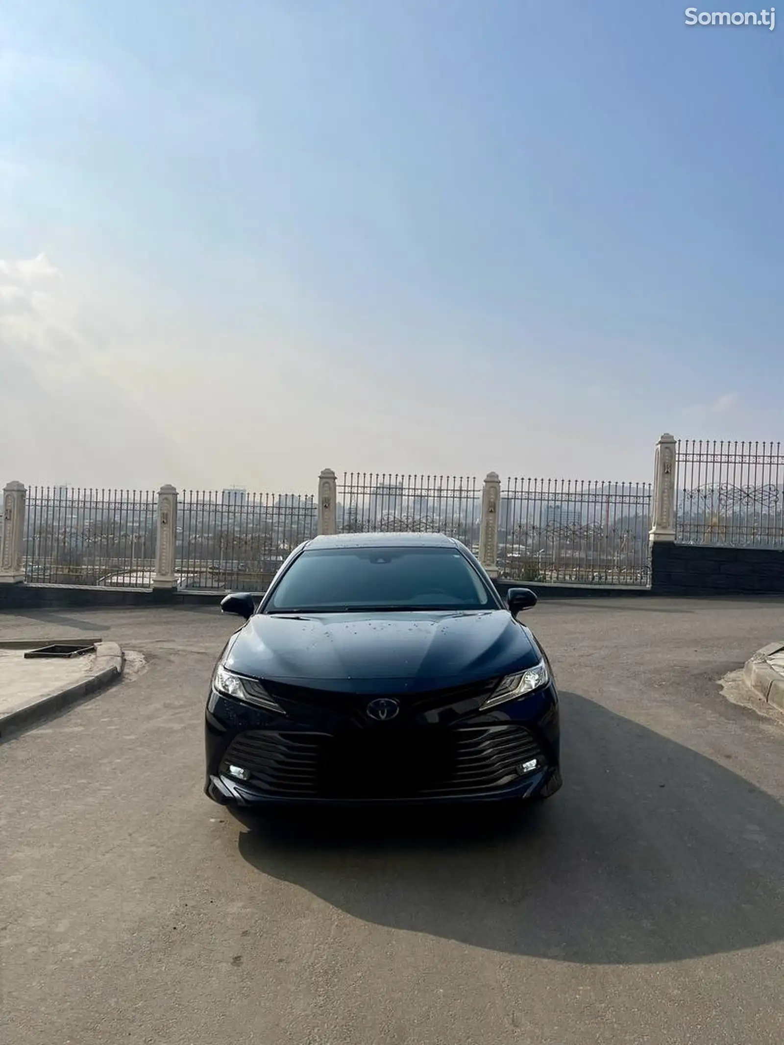 Toyota Camry, 2018-1