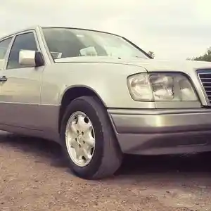 Mercedes-Benz W124, 1995