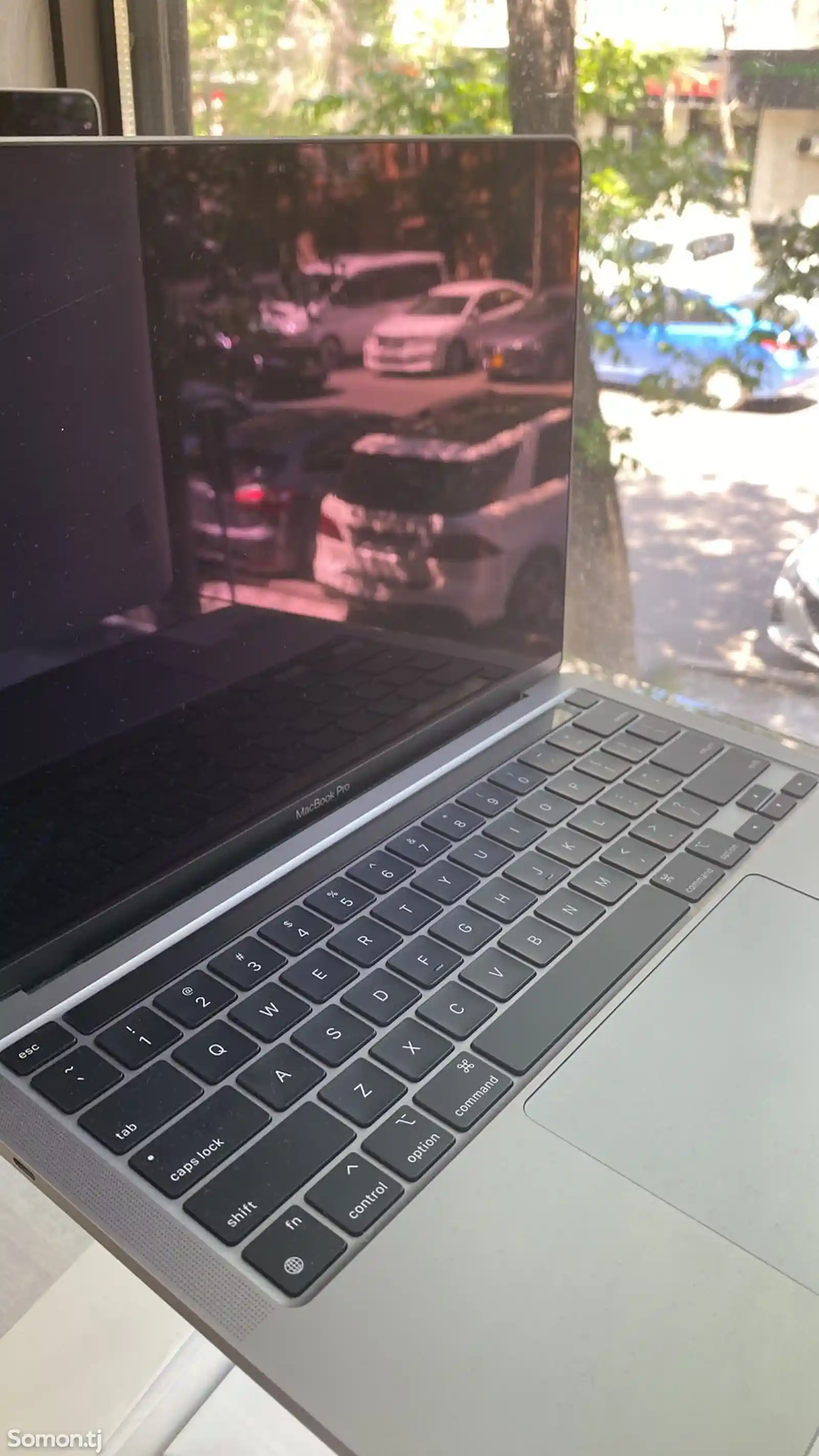 Ноутбук MacBook-8