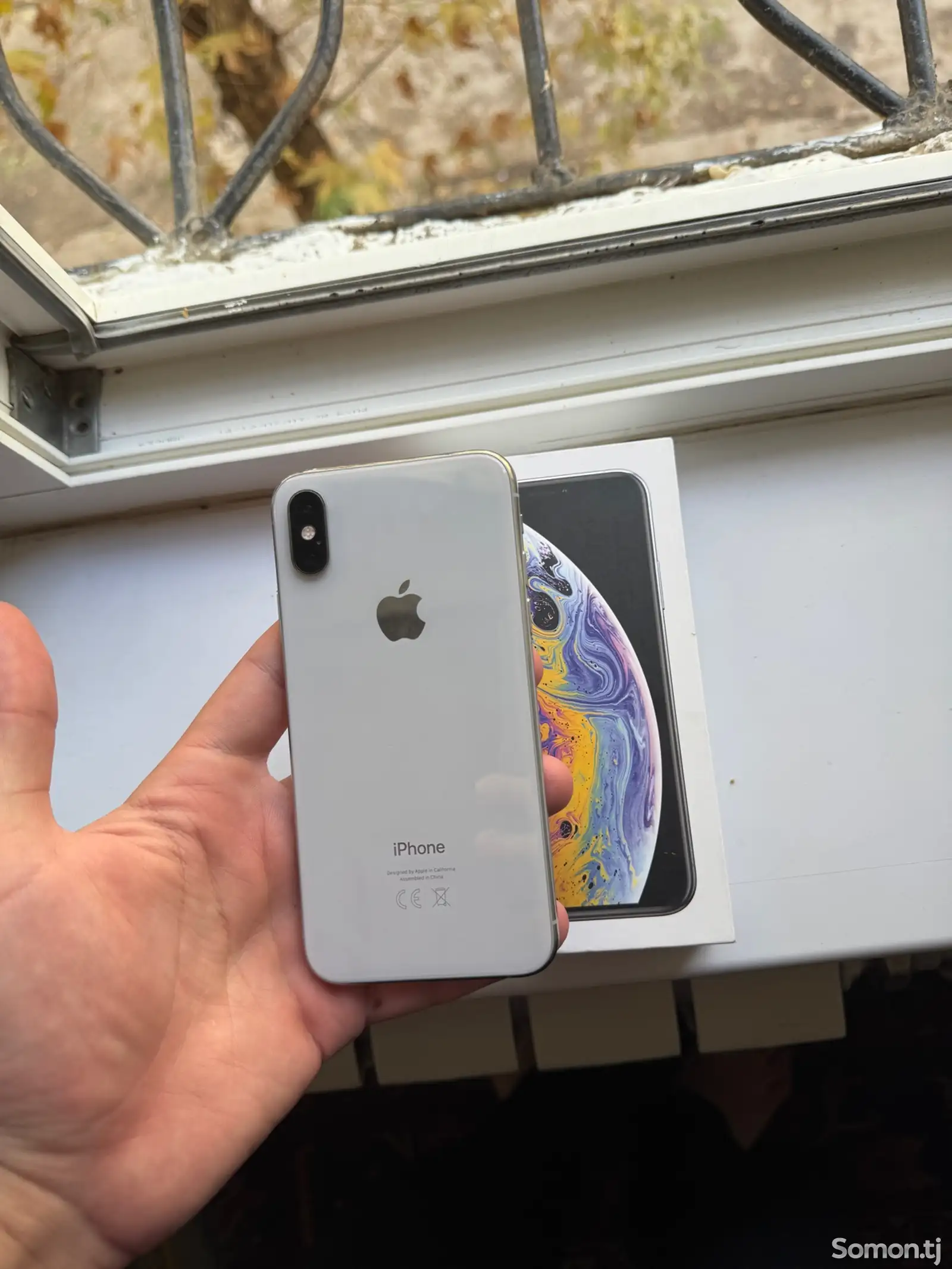 Apple iPhone Xs, 64 gb, Silver-1