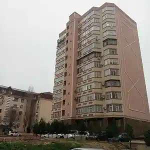 3-комн. квартира, 10 этаж, 70 м², Зарафшон